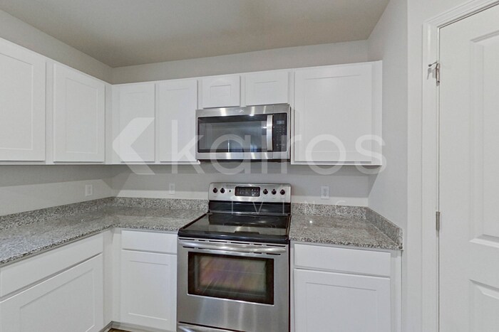 Building Photo - 2513 Island Dr SE