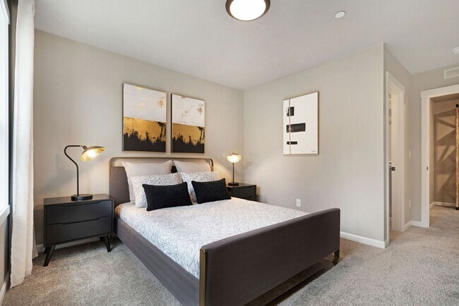 Building Photo - 7009 NE 132nd Way