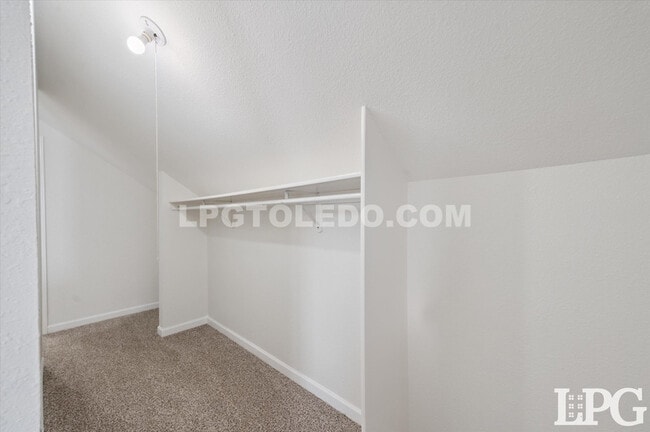 Building Photo - 3430 Anderson Pkwy