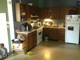 Building Photo - 79 Lower Creek Rd