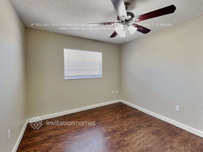 Building Photo - 2711 Citron Dr