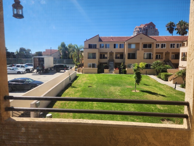 Building Photo - 3969 Nobel Dr