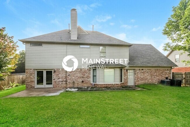 Building Photo - 4 Bedroom Pet-Friendly Home in Cordova, TN with Main Street Renewal