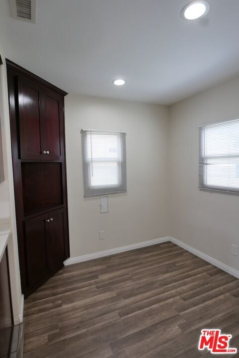 Building Photo - 2334 S Garth Ave