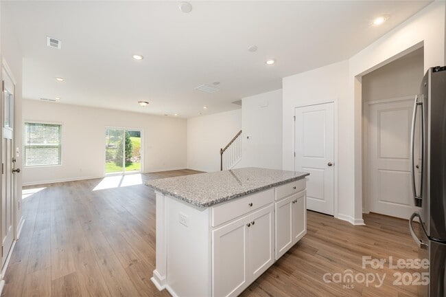 Building Photo - 3220 Lilac Grove Dr