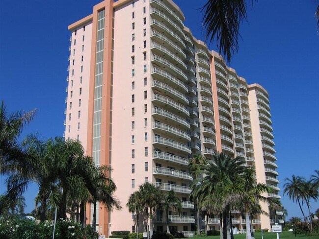 Primary Photo - Stunning views, great amenities for 55+ re...
