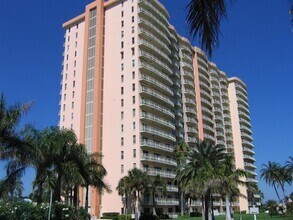 Building Photo - Stunning views, great amenities for 55+ re...