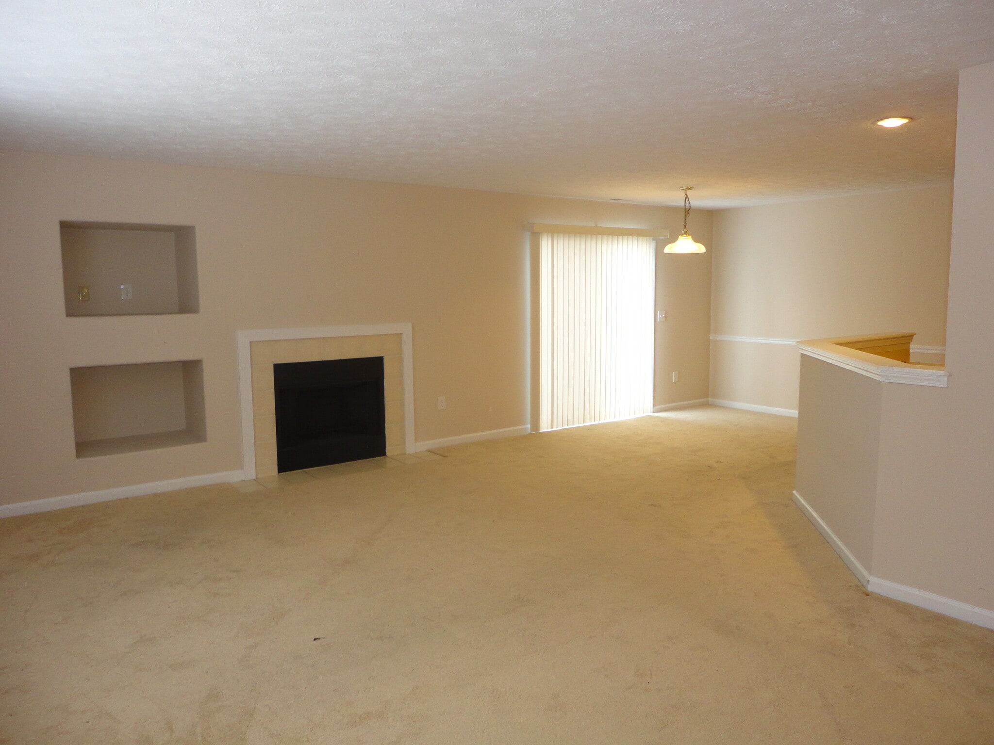 Building Photo - 2820 Dawnlake Dr