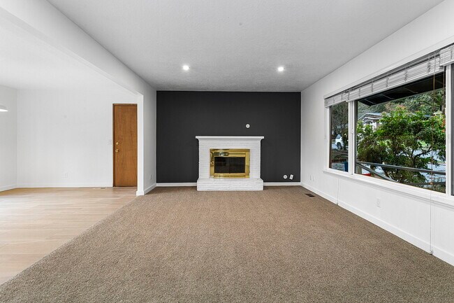 Building Photo - 11400 SW Terra Linda St