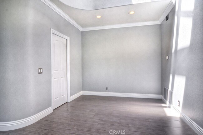 Building Photo - 79 Encantado Canyon