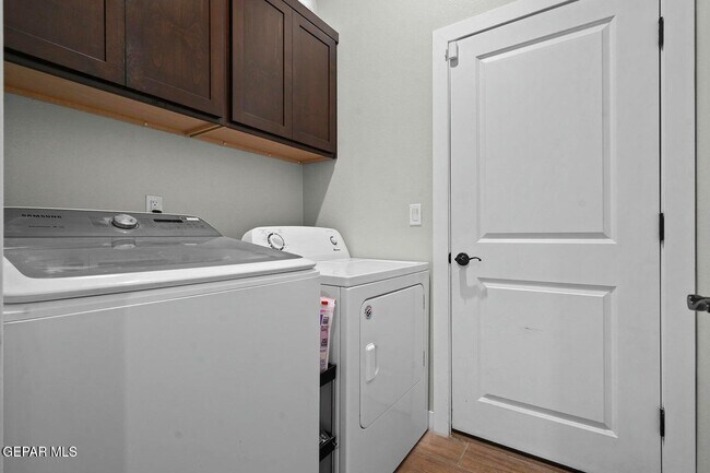 Building Photo - 13640 Matfen Ave