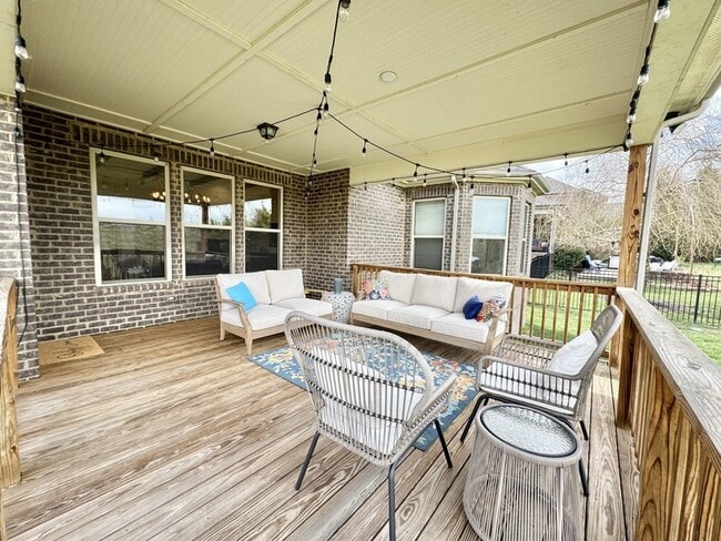 Building Photo - 3584 Robbins Nest Rd