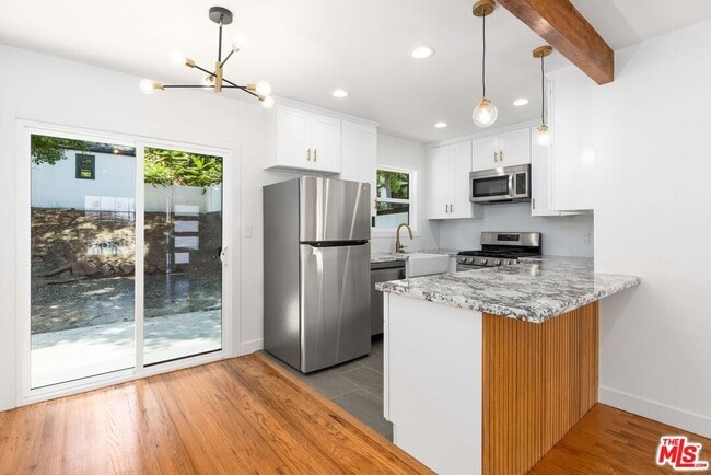 Building Photo - 1942 Chickasaw Ave