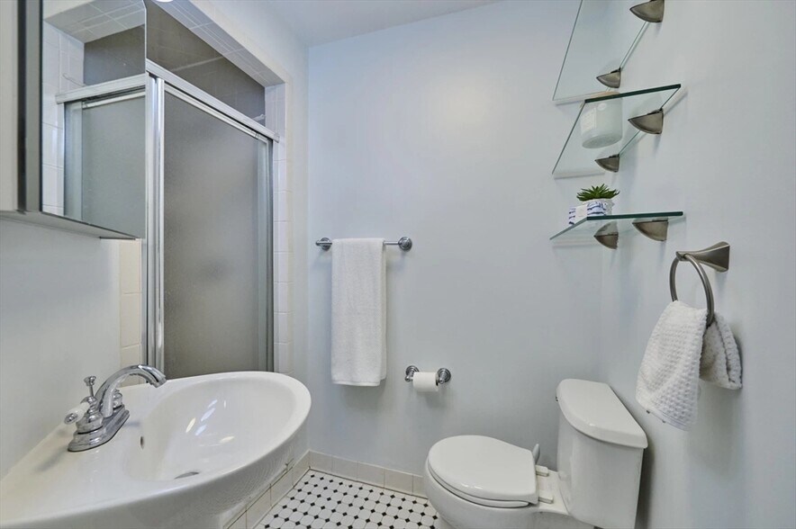 Building Photo - 160 Commonwealth Ave