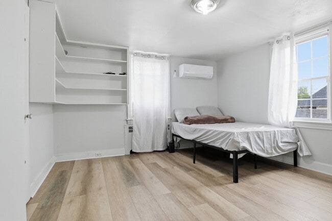 Building Photo - 3015 N 5th St