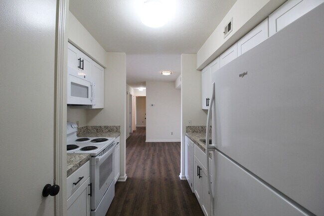 Building Photo - 1116 Blue Ridge Dr