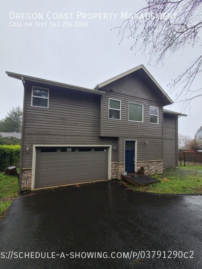Building Photo - 961 NW Lanai Loop
