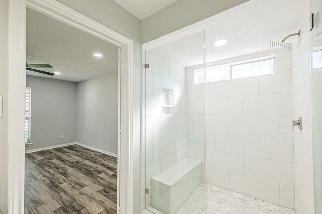 Building Photo - 20506 Park Pine Ln