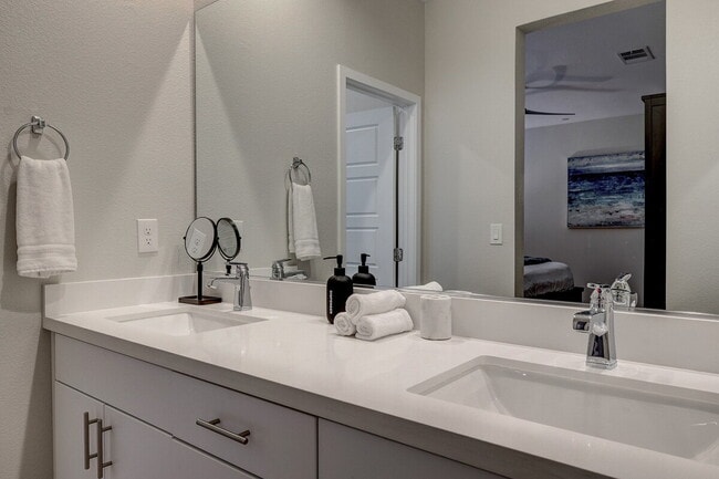 Building Photo - FULLY FURNISHED AFFINITY CONDO | 2-CAR GARAGE | DOWNTOWN SUMMERLIN