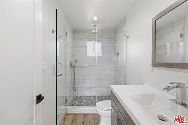 Building Photo - 8337 Gladbeck Ave