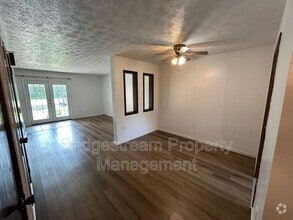 Building Photo - 7734 Betsy Ross Cir