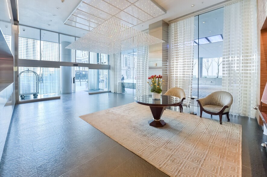 Building Photo - 1414 S Penn Sq