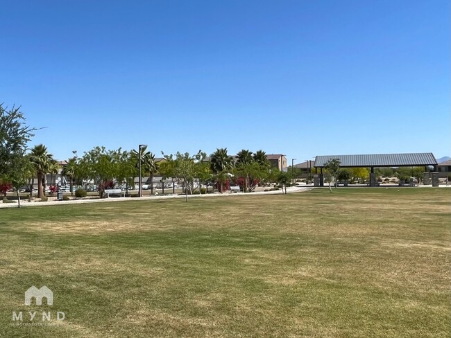 Building Photo - 8756 W Rancho Dr