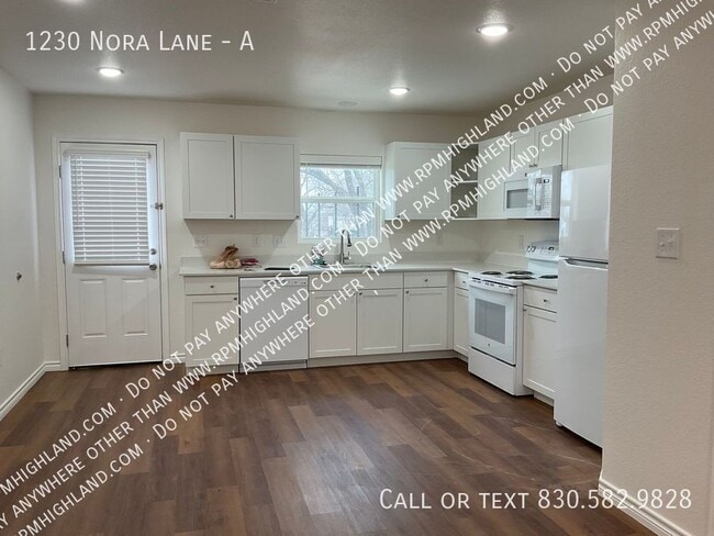 Building Photo - 1230 Nora Ln