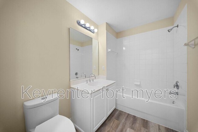 Building Photo - 3940 Pomodoro Cir