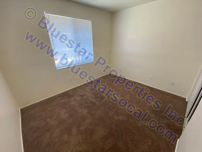 Building Photo - Beautiful 2 Story Home with 3 Car Garage In Victorville