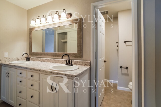 Building Photo - At Last, This Is What You Have Been Searching For!