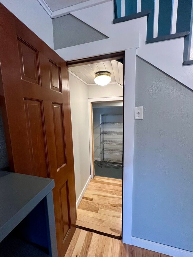 Building Photo - PENDING APPLICATION; Updated 1920 Farmhous...