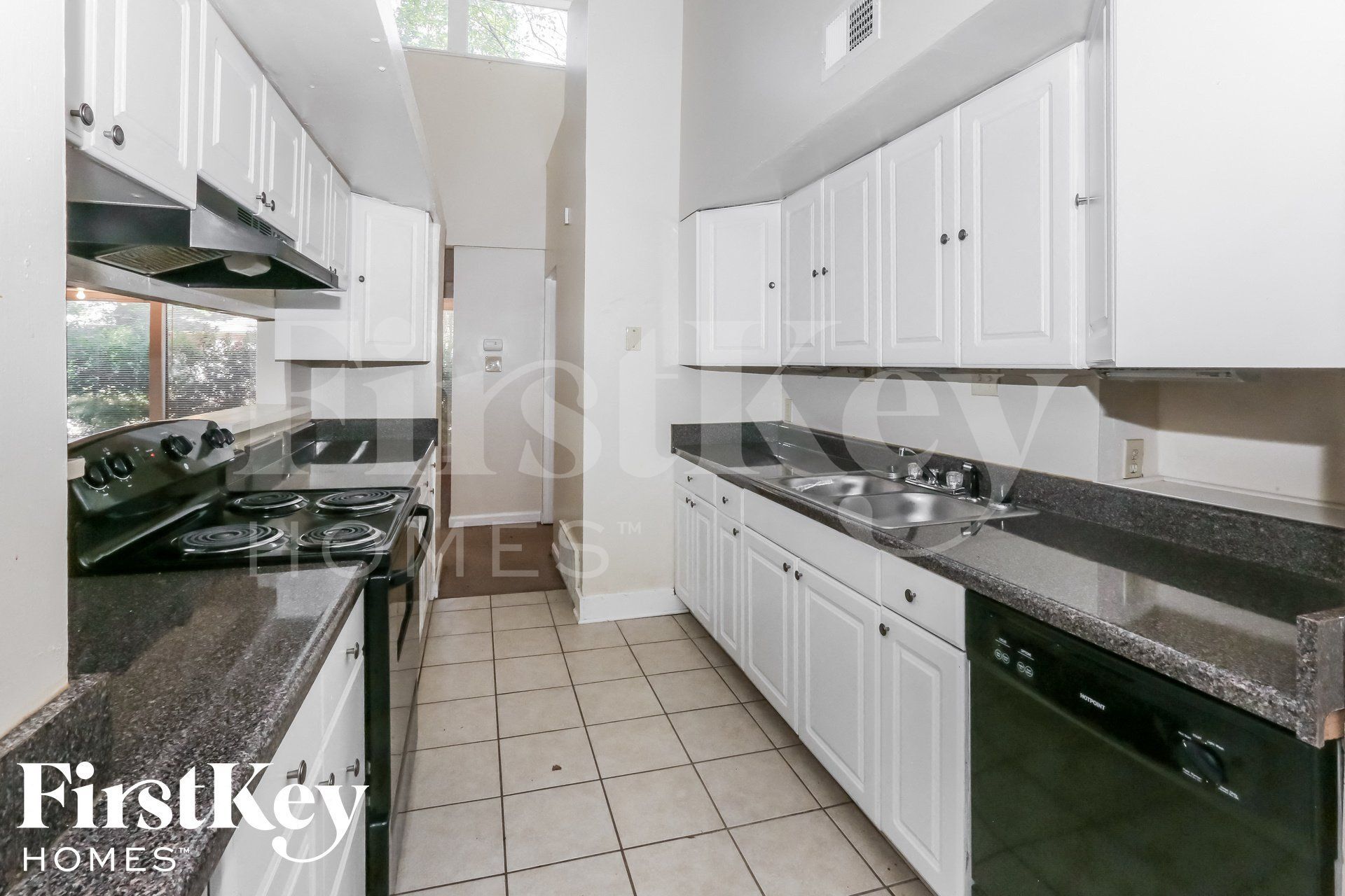 Building Photo - 5233 Edenshire Ave