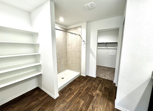 Building Photo - 5238 Bay Mdws Ln