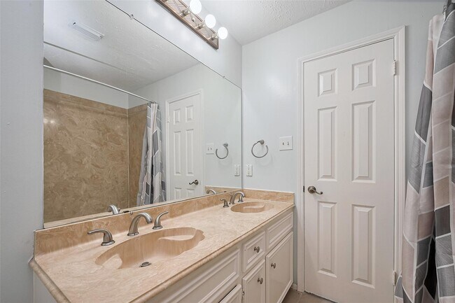 Building Photo - 1103 Cheyenne Meadows Dr
