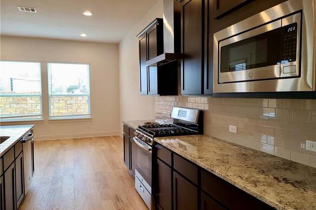 Building Photo - 1265 Summerbrooke Cir