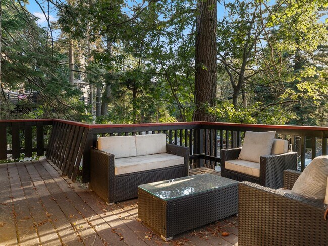 Building Photo - 587 Arrowhead Villa Rd