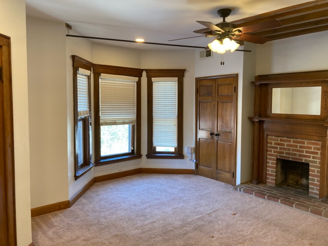 Building Photo - 229 Collins Ave