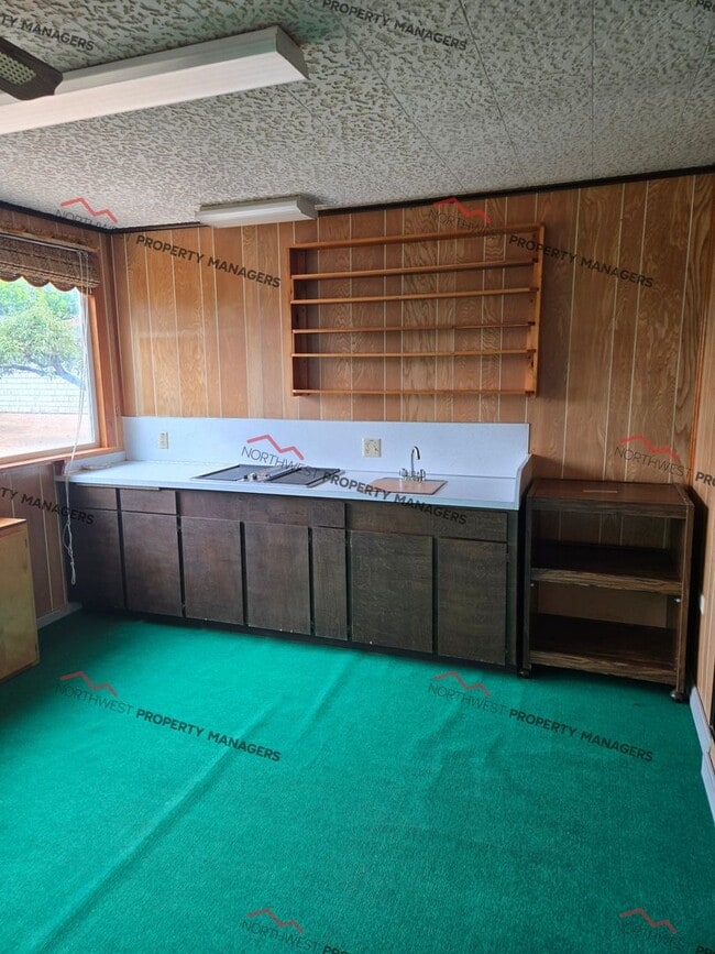 Building Photo - 1301 Kayu Ln