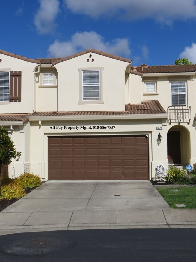 Primary Photo - Beautiful Palomares Hills townhouse!