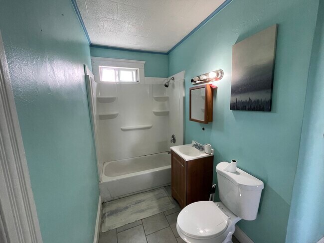 Building Photo - 152 Wolcott St