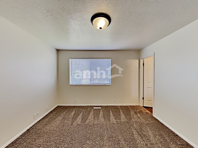 Building Photo - 2484 W 1325 N