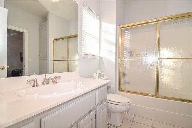 Building Photo - 2716 W Centennial Dr