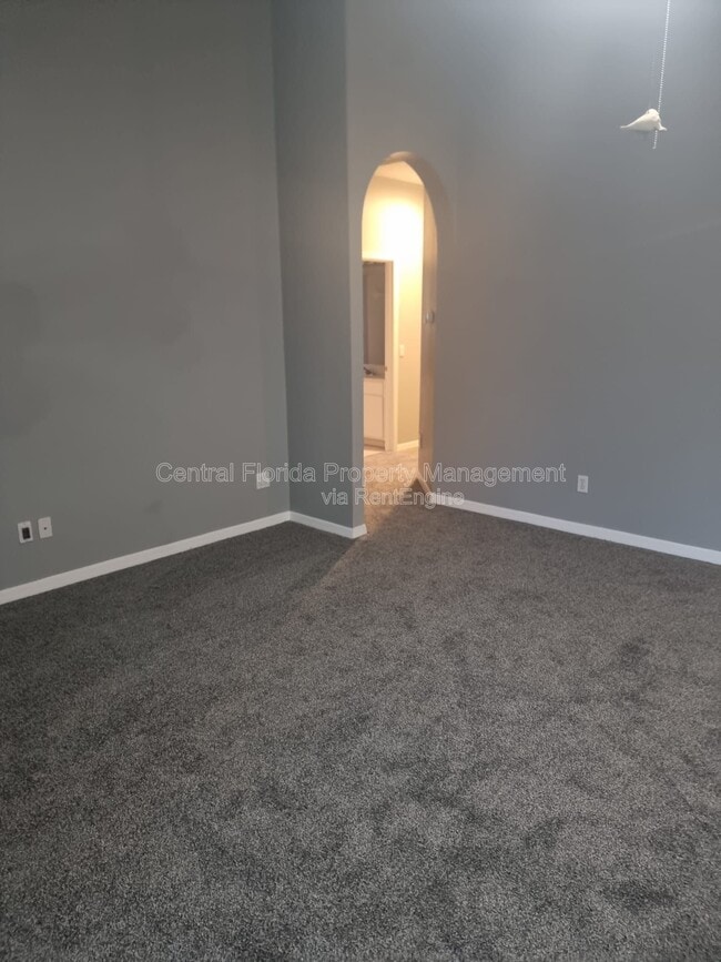 Building Photo - 909 Arbormoor Pl