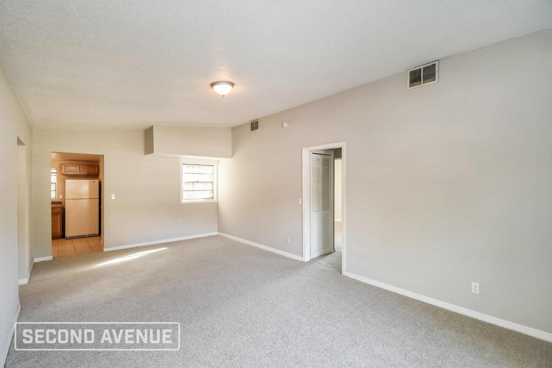 Building Photo - 3645 Peach Dr