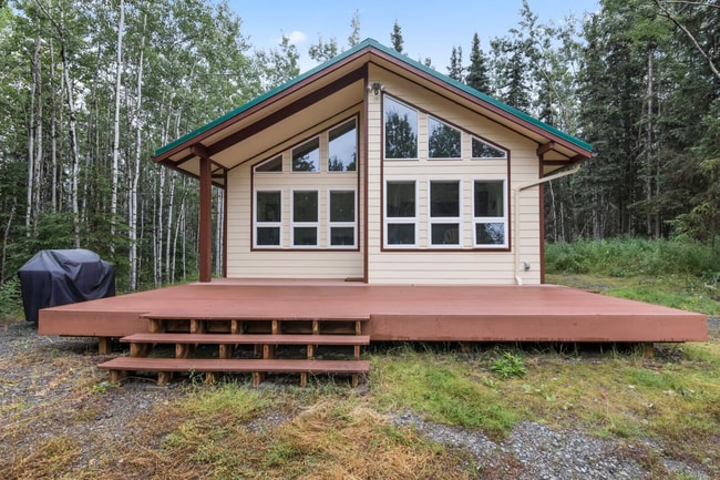 Building Photo - SEASONAL RENTAL
