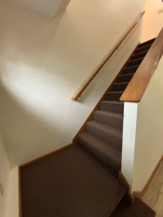 Building Photo - 177 May St