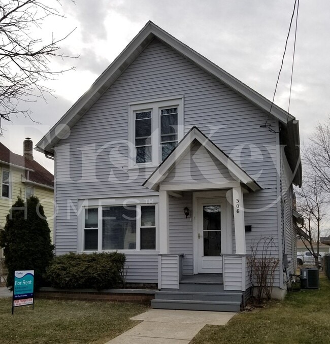 Building Photo - 306 N Union St