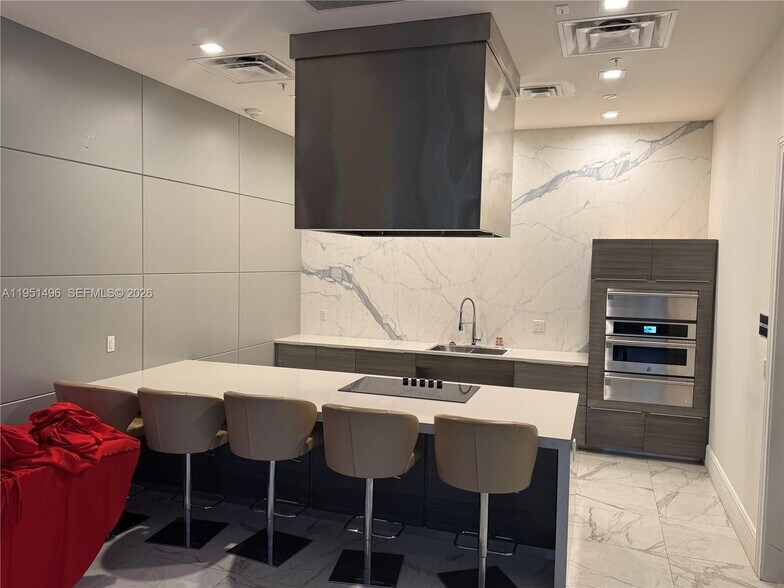 Building Photo - 8363 NW 41st St