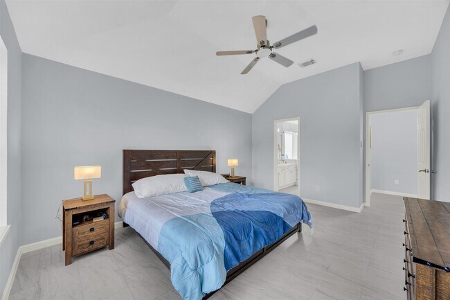 Building Photo - 3828 Landon Park Dr